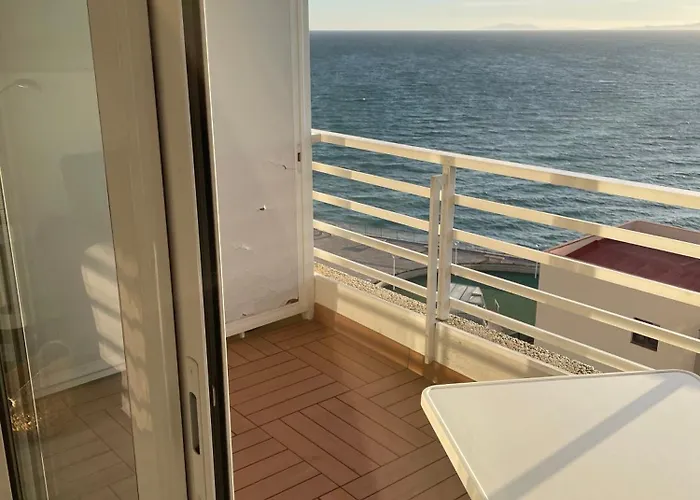 Con Vista Magnifica 아파트 살루